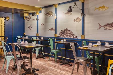 Best Western Hôtel Graslin à Nantes | Niveau -1 | Salle des petits-déjeuners | Thème : Vingt Mille Lieues sous les mers Best Western Hôtel Graslin à Nantes | Niveau -1 | Salle des petits-déjeuners | Thème : Vingt Mille Lieues sous les mers